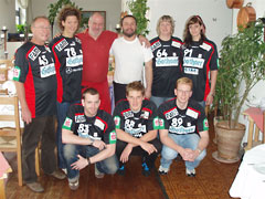 unsere kleine feine Mannschaft beim Essen vor der DM
